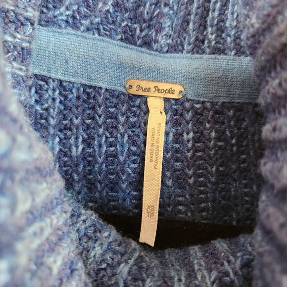 Free People Eleven Chunky Knit Blue Long Tunic Sweater Turtleneck Size XS Winter - Picture 8 of 11